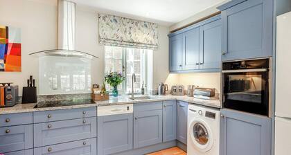 3 bedroom accommodation in Shaftesbury