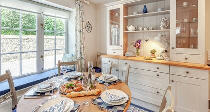3 bedroom accommodation in Shaftesbury