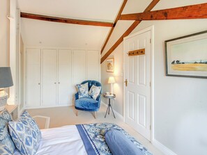 3 bedrooms, free WiFi, bed sheets - 3 bedroom accommodation in Shaftesbury (Shaftesbury)