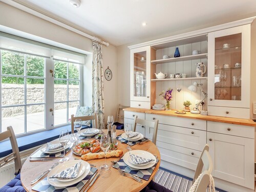 3 bedroom accommodation in Shaftesbury