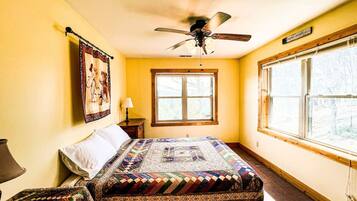 2 bedrooms, bed sheets