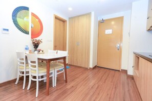 Dining - An Nhien Aparment - Flc Sea Tower (Quy Nhơn)