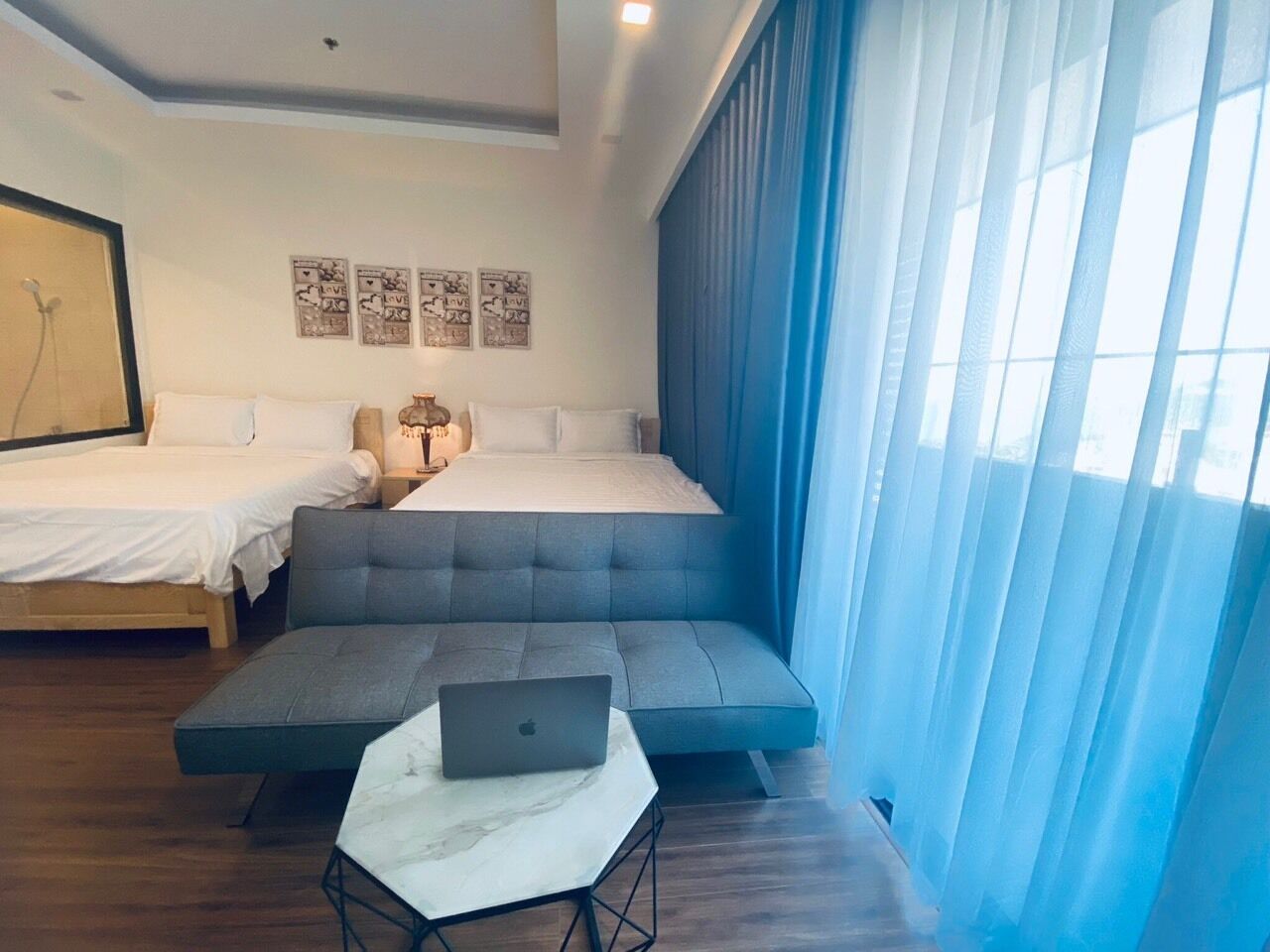 2 bedrooms, iron/ironing board, WiFi, bed sheets