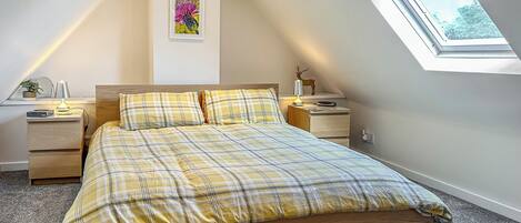 3 bedrooms, free WiFi, bed sheets