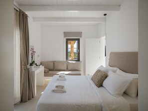 2 habitaciones, caja de seguridad en la habitación y escritorio 