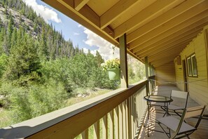 Property grounds - Modern condo, Looking up to Mount Royal, Main Street Location 107 (Frisco)