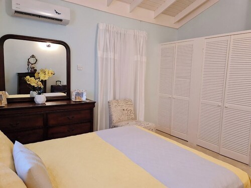 Charming, cozy and comfortable home away from home in a tranquil neighborhood.
