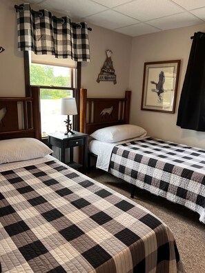 2 Schlafzimmer, Bügeleisen/Bügelbrett, kostenloses WLAN, Bettwäsche