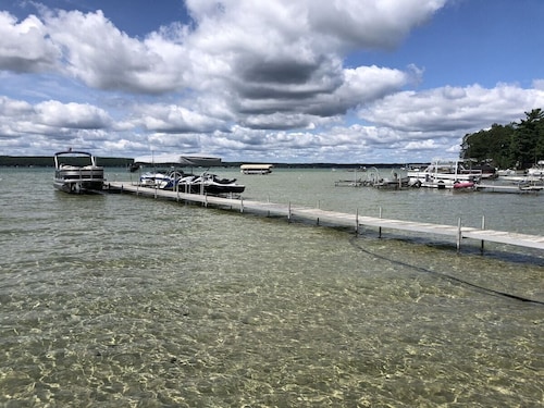 Only 500 feet from Higgins Lake 