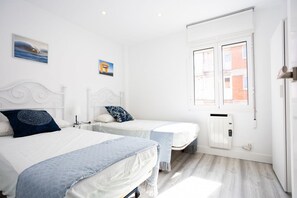 3 Schlafzimmer, Bügeleisen/Bügelbrett, kostenloses WLAN, Bettwäsche