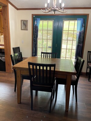 Dining - The Bears Den is a quiet cabin 30 miles from Gatlinburg and Pigeon Forge, TN.  (Newport)