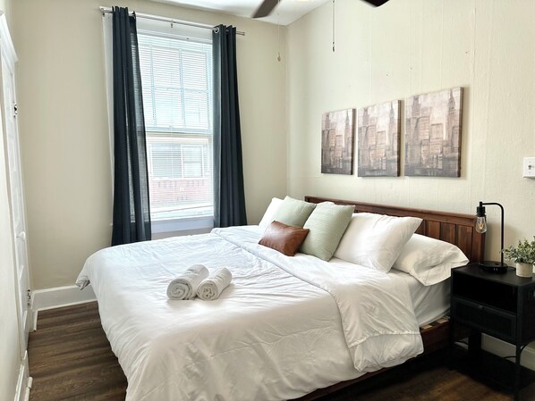 1 chambre, fer et planche à repasser, Wi-Fi, draps fournis