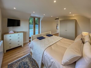 4 chambres, Wi-Fi gratuit, draps fournis