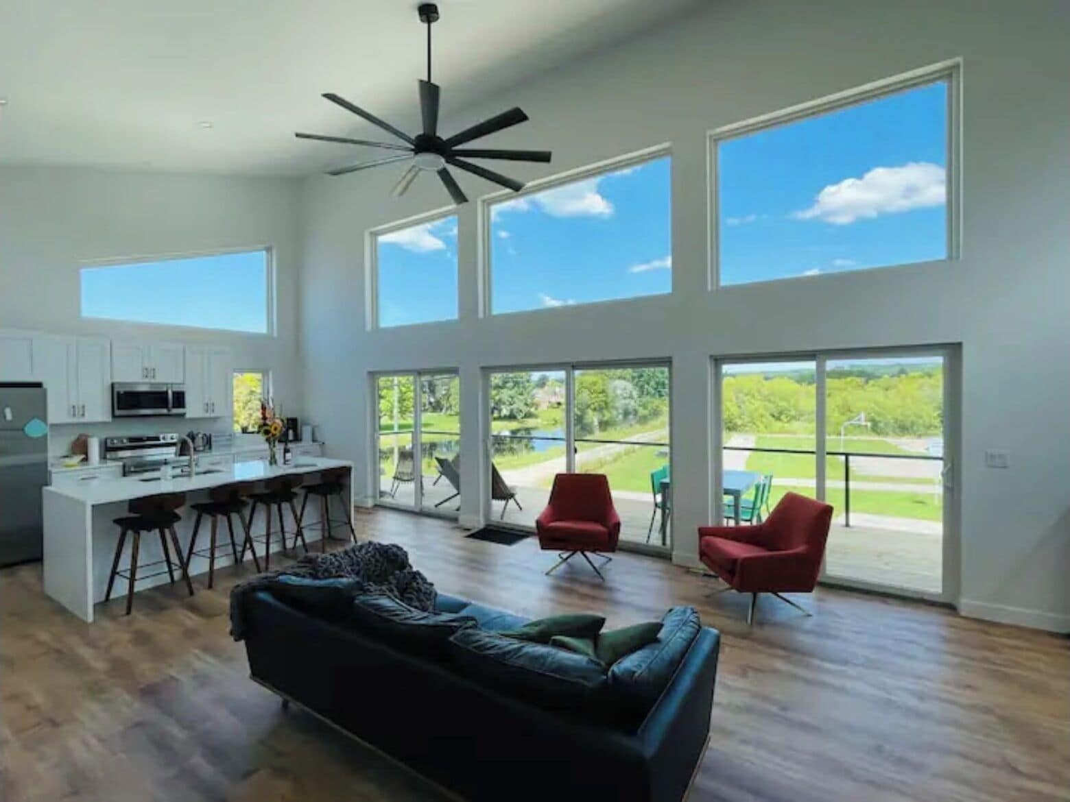 SkyHouse - BRAND NEW BUILD near Crystal Lake