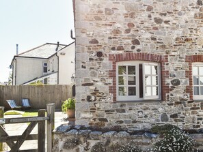 Terrace/patio - 2 bedroom accommodation in Par, near Fowey (Par, near Fowey)