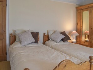 2 bedrooms, bed sheets