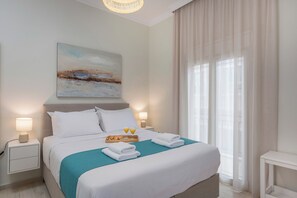 2 bedrooms, in-room safe, iron/ironing board, WiFi