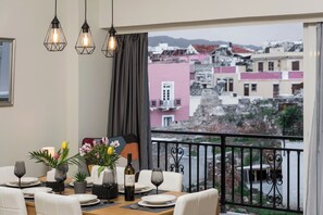 Dining -  Calmera Luxury Living & Cozy Stay in Old Town of Chania (Chania)