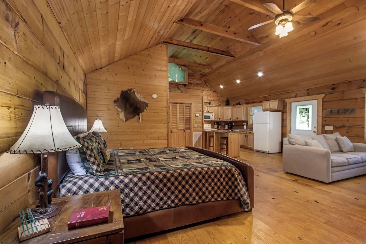 1 sovrum, strykjärn/strykbräda, wi-fi och sängkläder