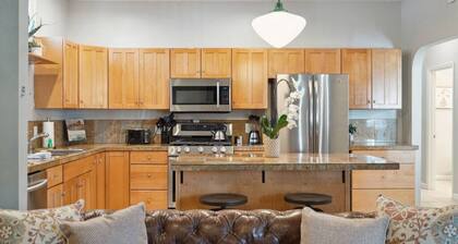 The Agave- 3 Bedroom Historic Cottage