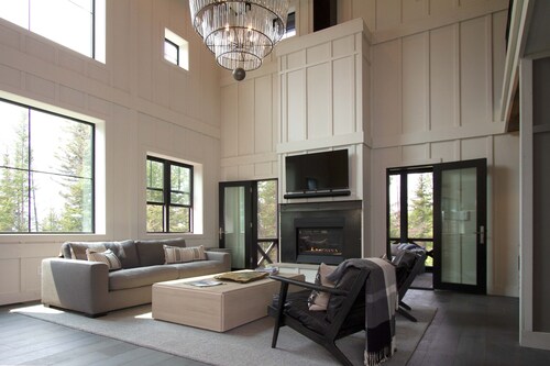 Ski, Golf, Trails, Winery, Lake View, Lutsen, Grand Marias - Sleeps 8