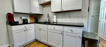 Treeview - Cozy 2 BR Apartment -  Fast WiFi ~ 1 hr from NYC - 5 mins to downtown