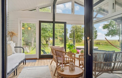 Lovely home in Hadsund with WiFi