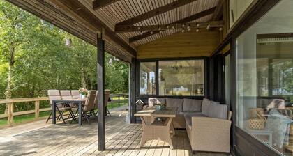 Lovely home in Hadsund with WiFi