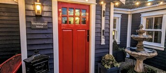 Sheddington Manor -2 Bedroom Guest House & Cinema