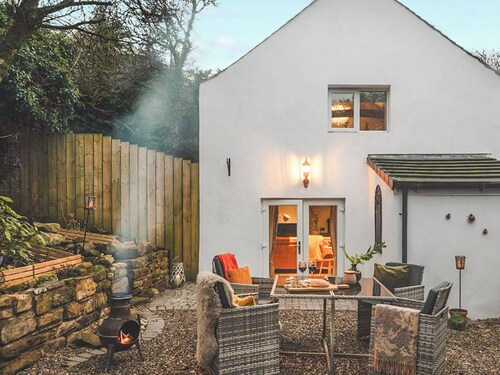 The Nook is a luxurious, one-bedroom cottage.