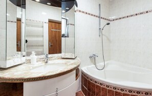 Bathtub, hair dryer