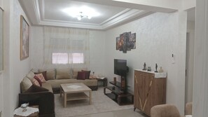 Smart-TV, Videothek, Stereoanlage