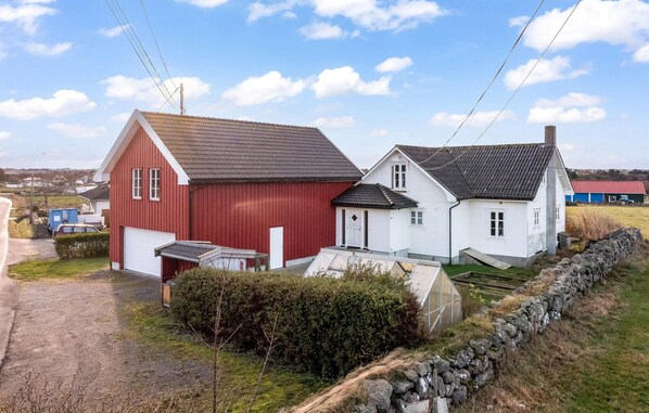 Exterior - Cozy home in Vanse with kitchen (Vanse)
