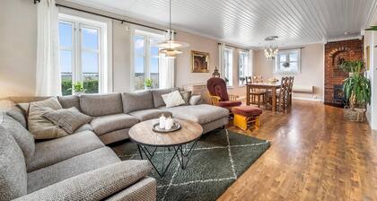 Cozy home in Vanse with kitchen