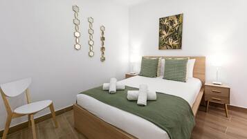 2 bedrooms, iron/ironing board, bed sheets