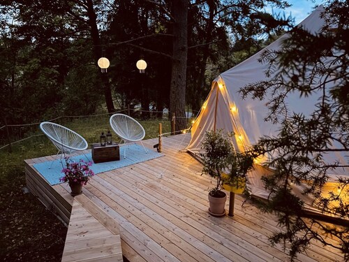 B&B Glamping Tent Sleeps 2 - Spa, Sauna, Wifi