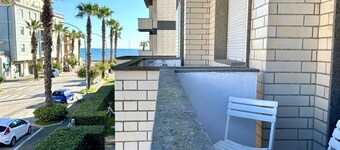 P013 - Porto Recanati, renovated three-room apartment 50 meters from the sea