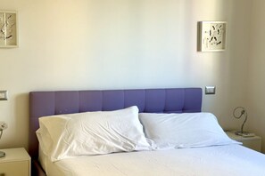 2 bedrooms, bed sheets - P013 - Porto Recanati, renovated three-room apartment 50 meters from the sea (Porto Recanati)