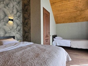 2 Schlafzimmer, Bügeleisen/Bügelbrett, WLAN, Bettwäsche