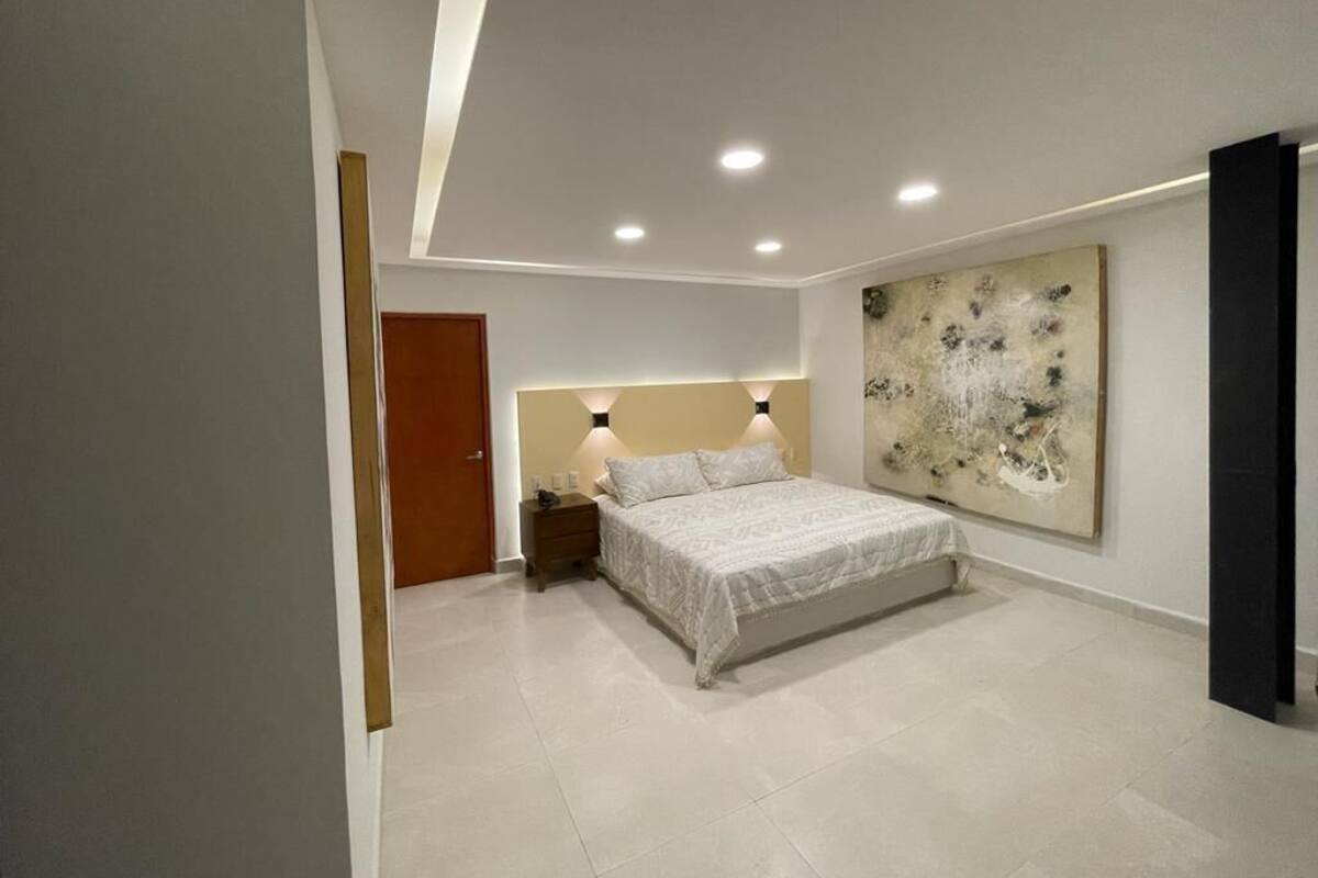 Habitación romántica, 1 cama de matrimonio grande | Wifi gratis