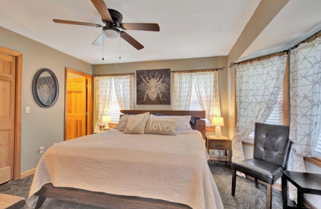 4 habitaciones, tabla de planchar con plancha y wifi gratis 