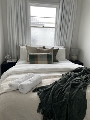 3 dormitorios, tabla de planchar con plancha, wifi y ropa de cama