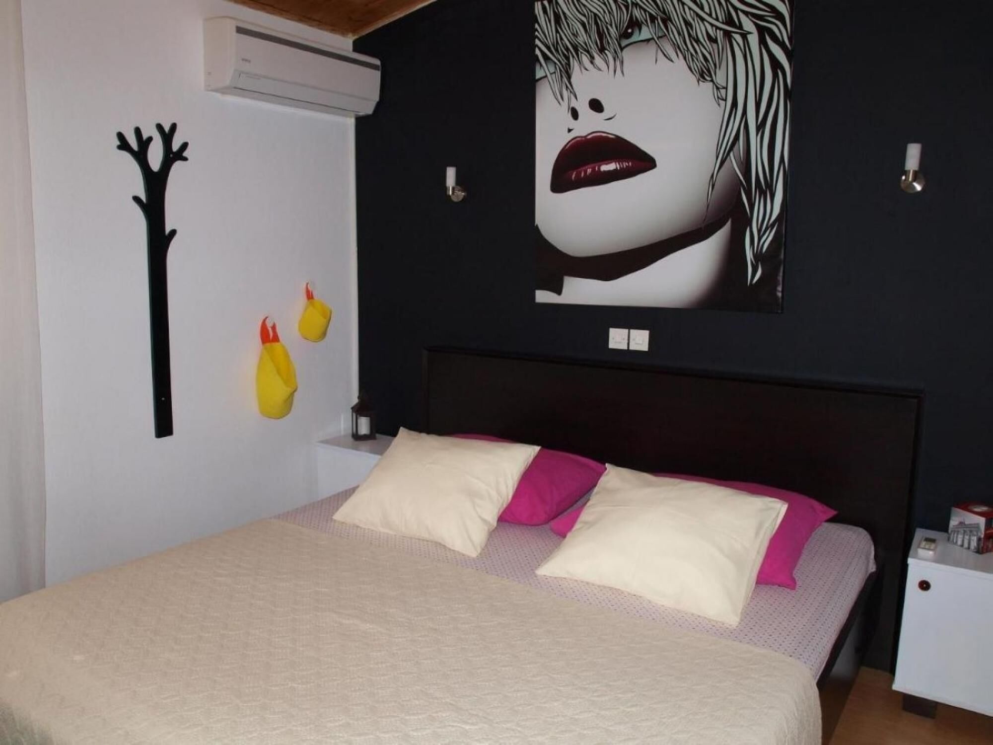 Apartment, Smoking | 3 bedrooms