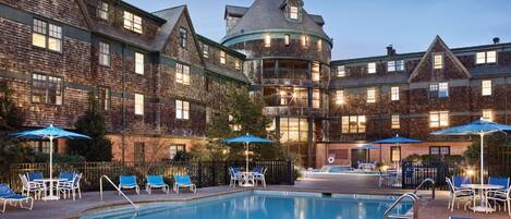 Indoor pool, outdoor pool