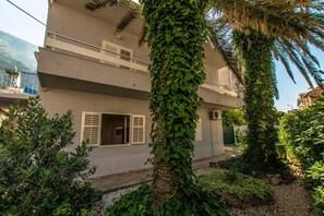 Apartment, Smoking | Exterior - Apartments Miri - With Terrace (Makarska)