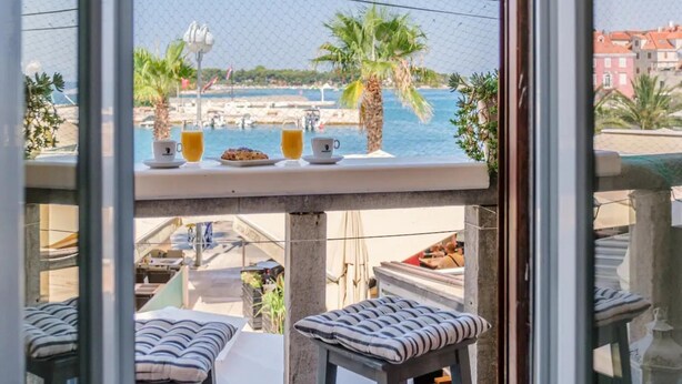 Apartment - Apartments Vin - Near sea (Supetar)