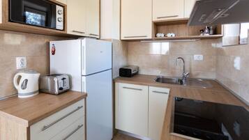 House, Smoking | 2 bedrooms