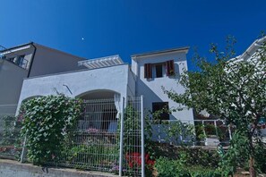 Apartment, Smoking - Apartments Pavlo - Beautiful sea View (Postira)