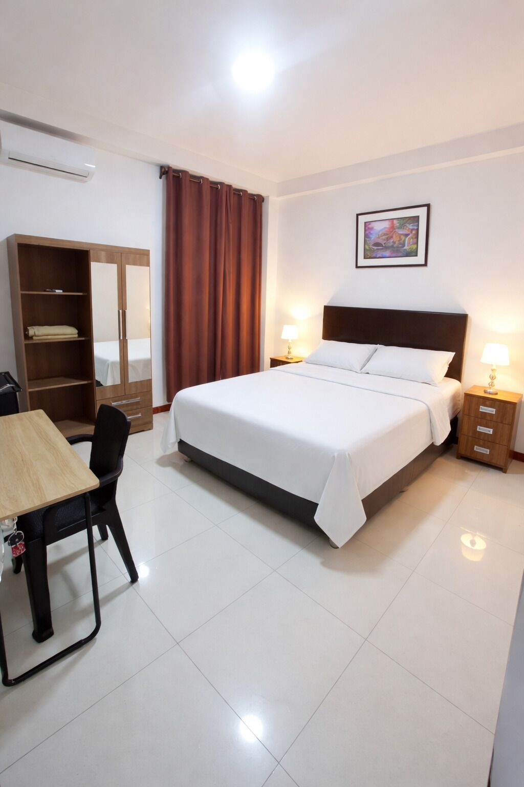 Premium bedding, individually decorated, individually furnished, desk