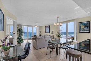 Interior - Beautiful Panoramic Beach Views @ Sea Dunes (Okaloosa Island)